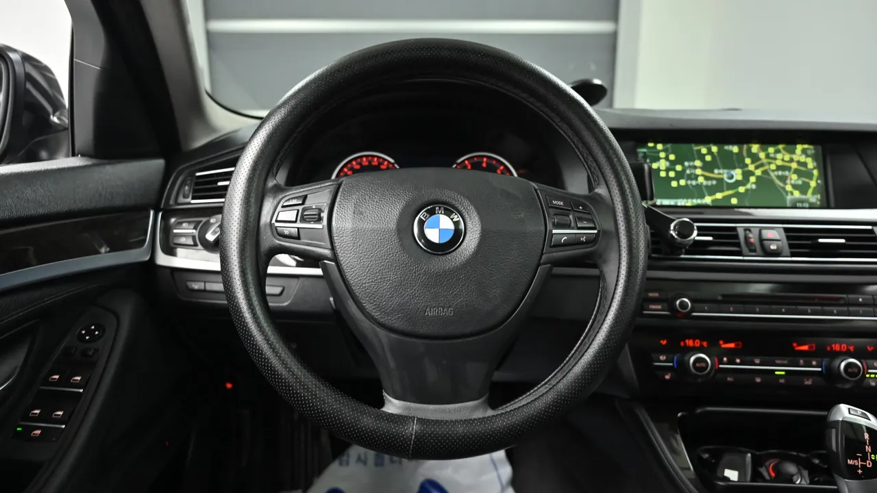BMW 5er — miniaturë 13