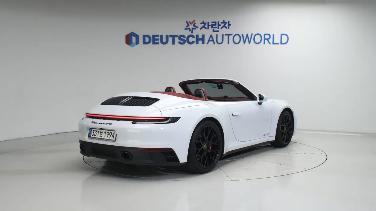 Porsche 911 (992) Carrera 4 GTS Cabriolet