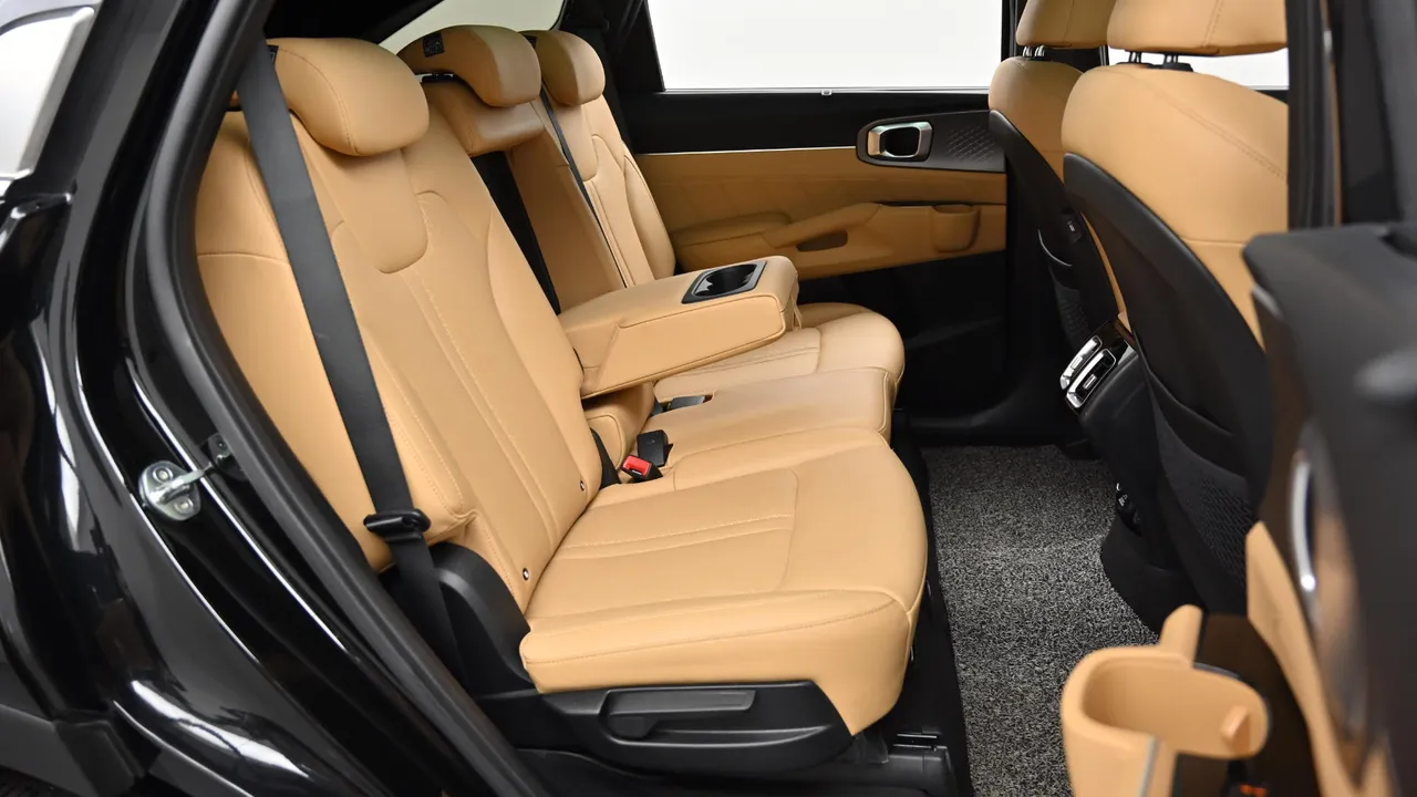 Kia Sorento — miniaturë 12