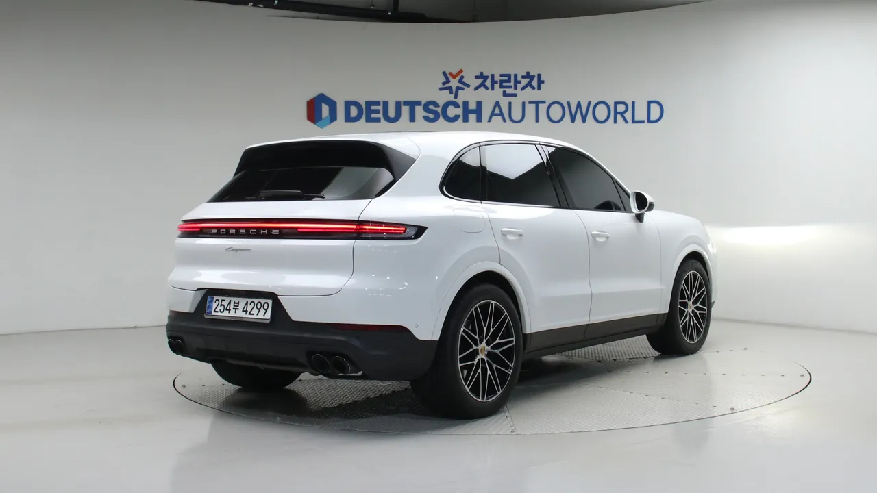 Porsche Cayenne — miniaturë 2