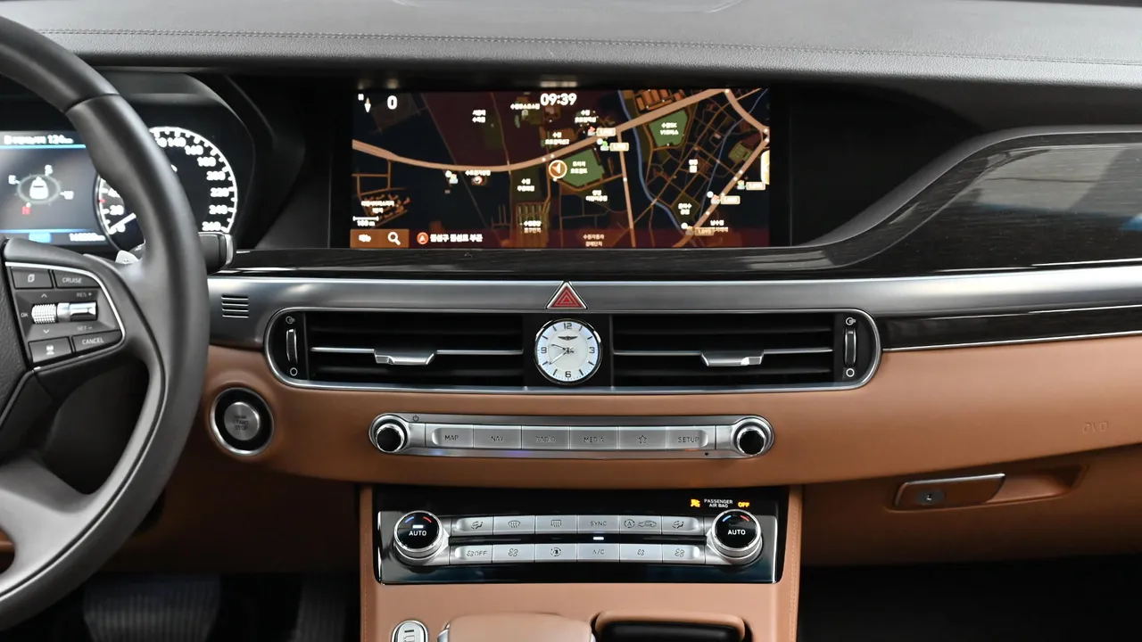 Genesis G90 — miniaturë 14