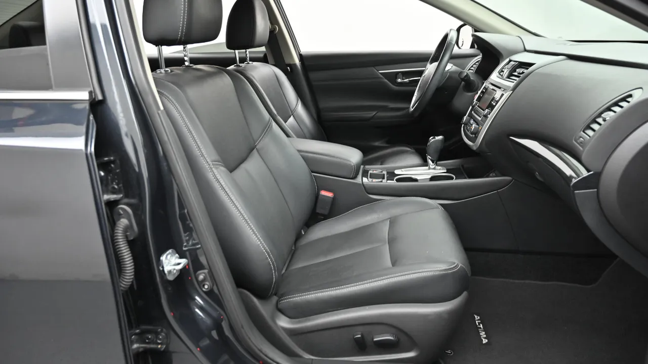 Nissan Altima 2.5 Smart L33