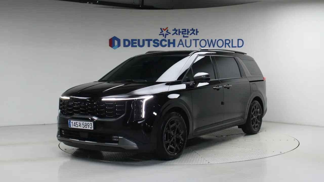Kia Carnival 1.6 HEV 7인승 X-Line — foto 1