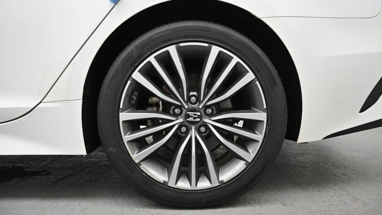 Kia Stinger — miniaturë 5