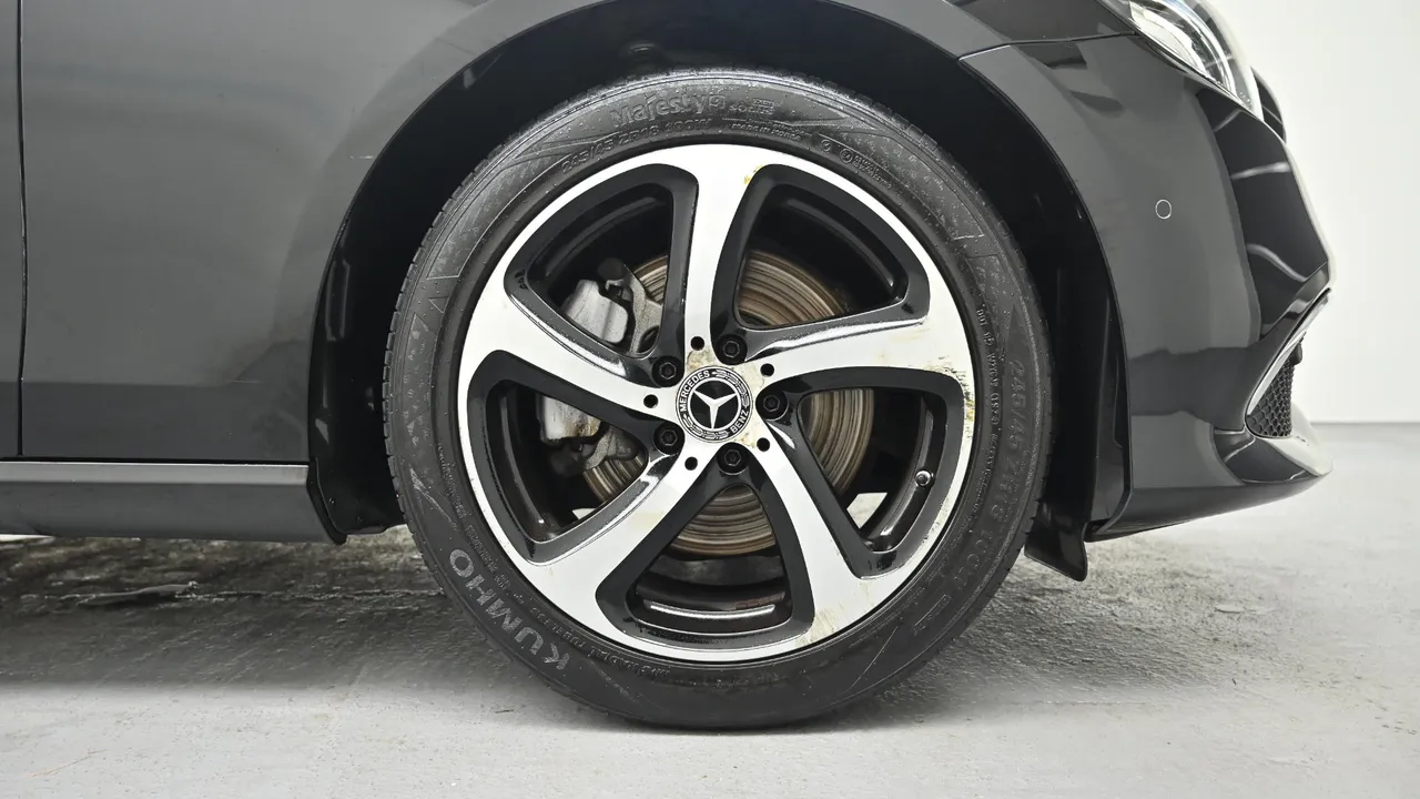 Mercedes-Benz E-klasse — miniaturë 5