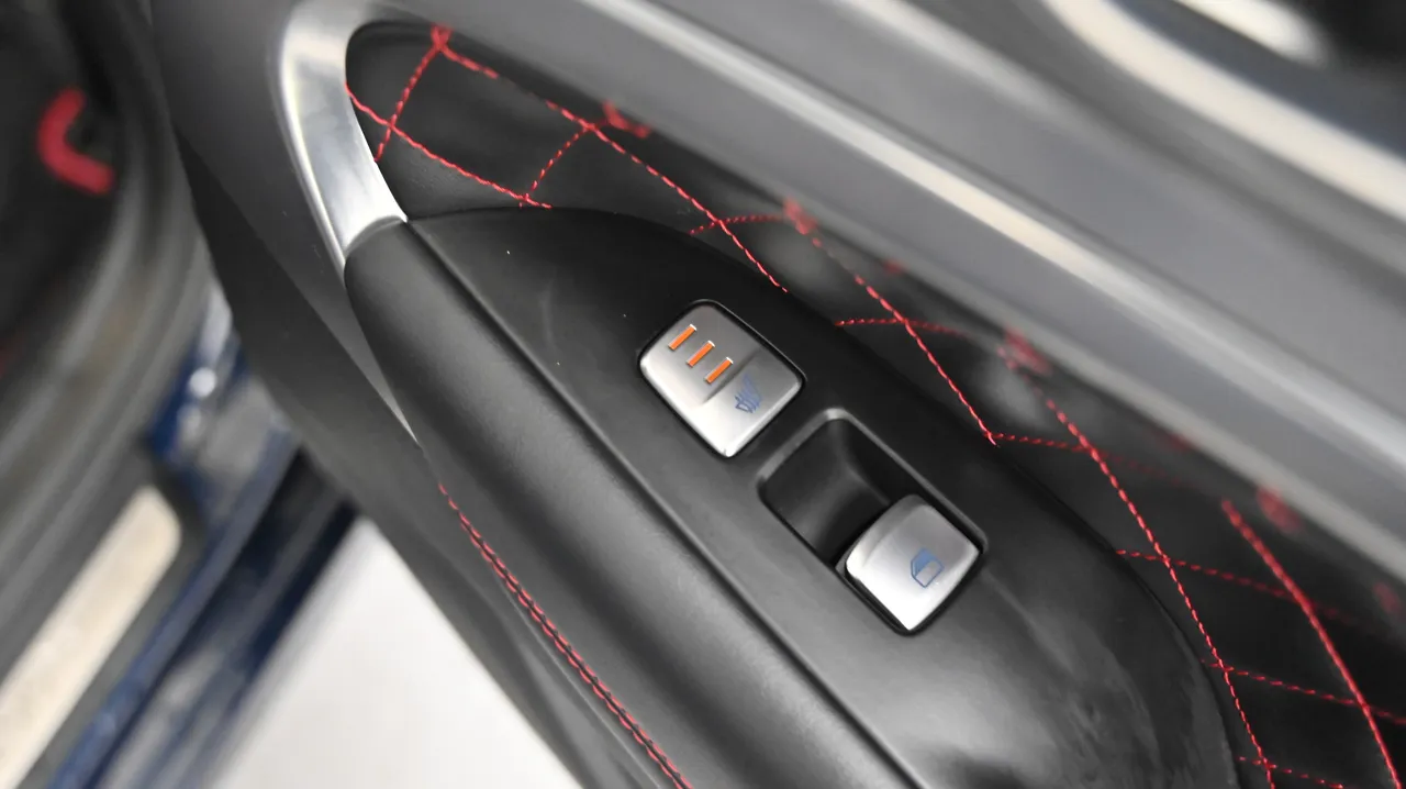 Genesis G70 — miniaturë 16