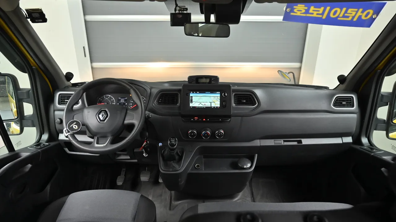 Renault Korea (Samsung) Master Child Protection Car