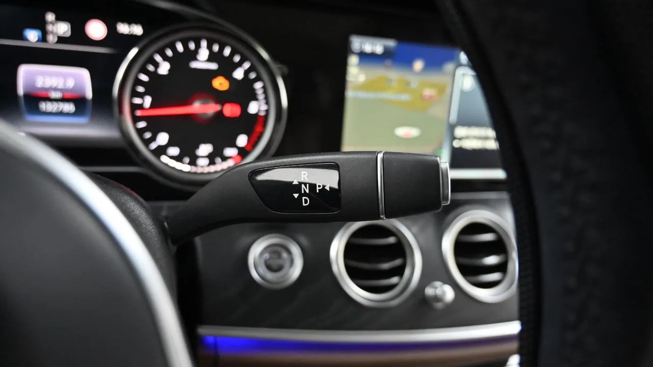 Mercedes-Benz E-klasse — miniaturë 9