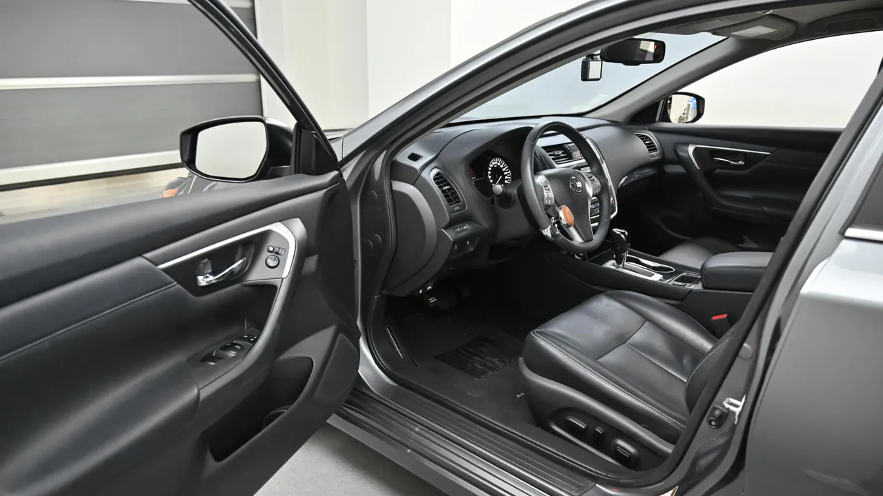 Nissan Altima — miniaturë 11