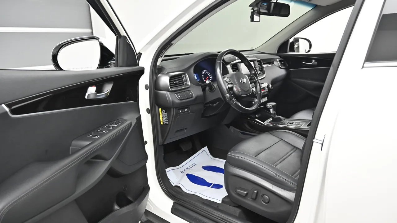 Kia Sorento — miniaturë 11