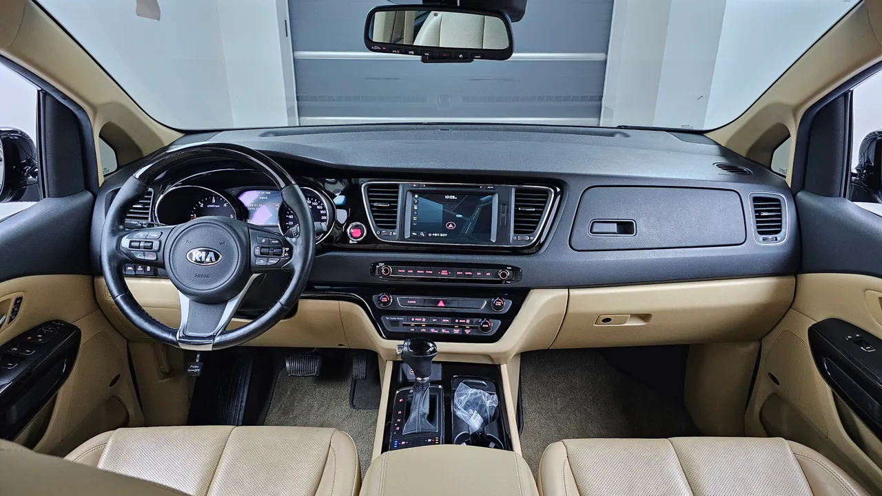 Kia Carnival — miniaturë 7