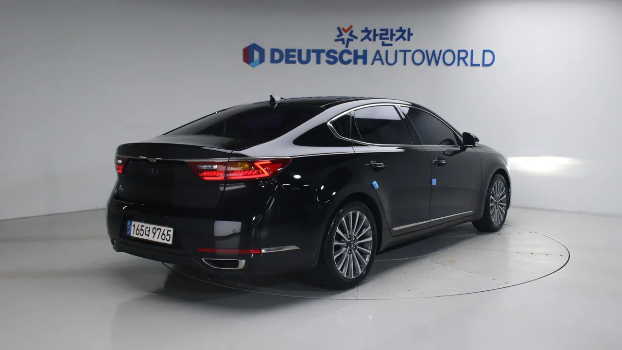 Kia K7 — miniaturë 2