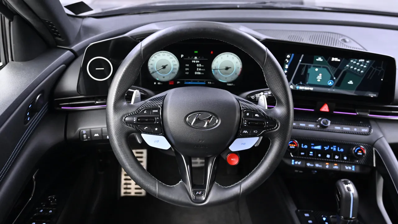 Hyundai Avante — miniaturë 13