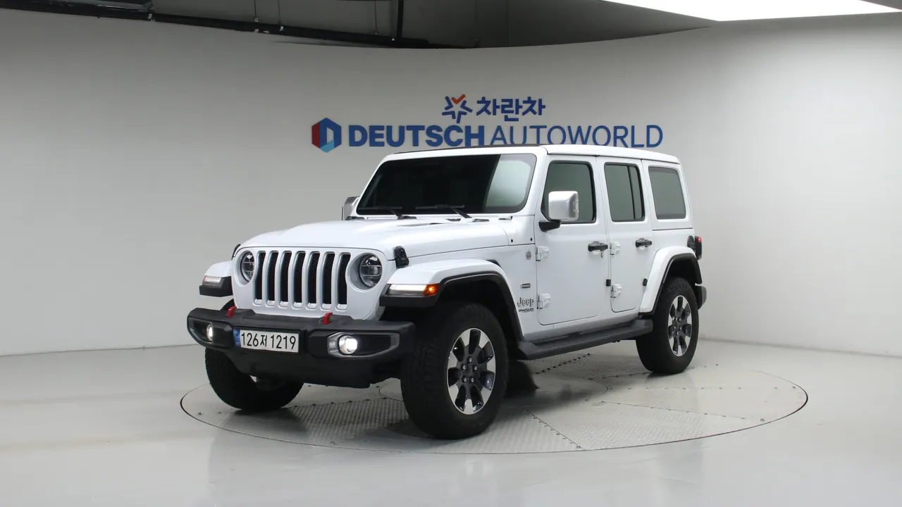 Jeep Wrangler 2.0 overland 4  door   basic — foto 1