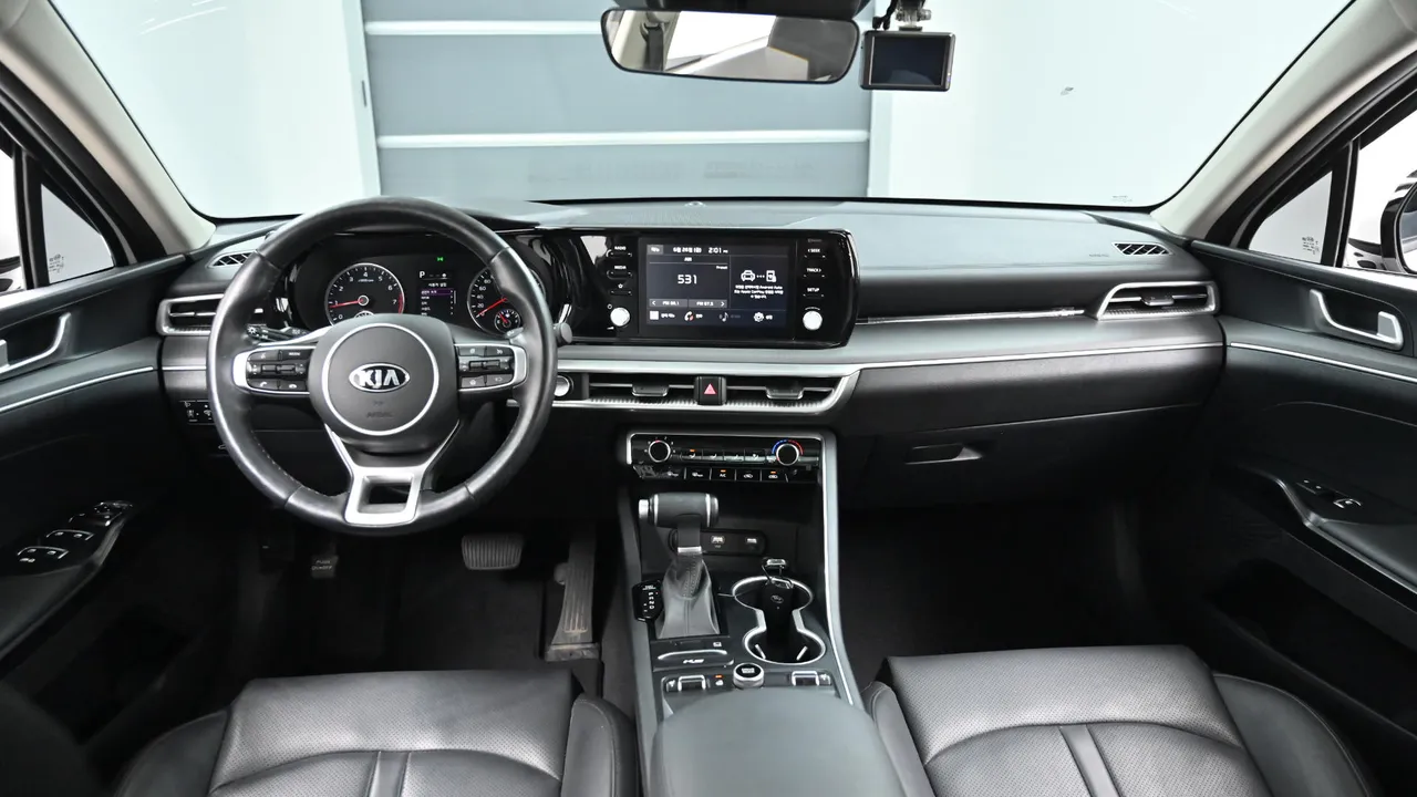 Kia K5 — miniaturë 7