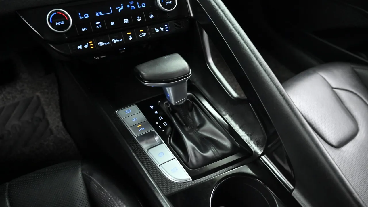 Hyundai Avante — miniaturë 9