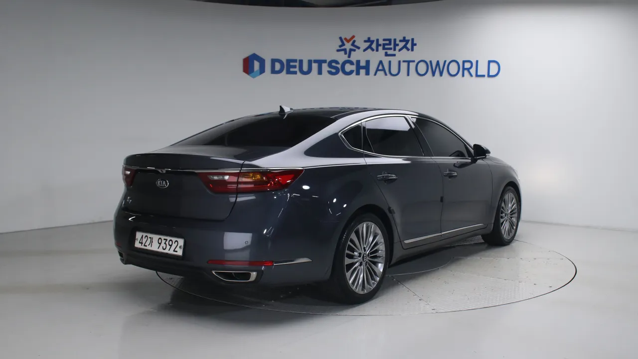 Kia K7 — miniaturë 2