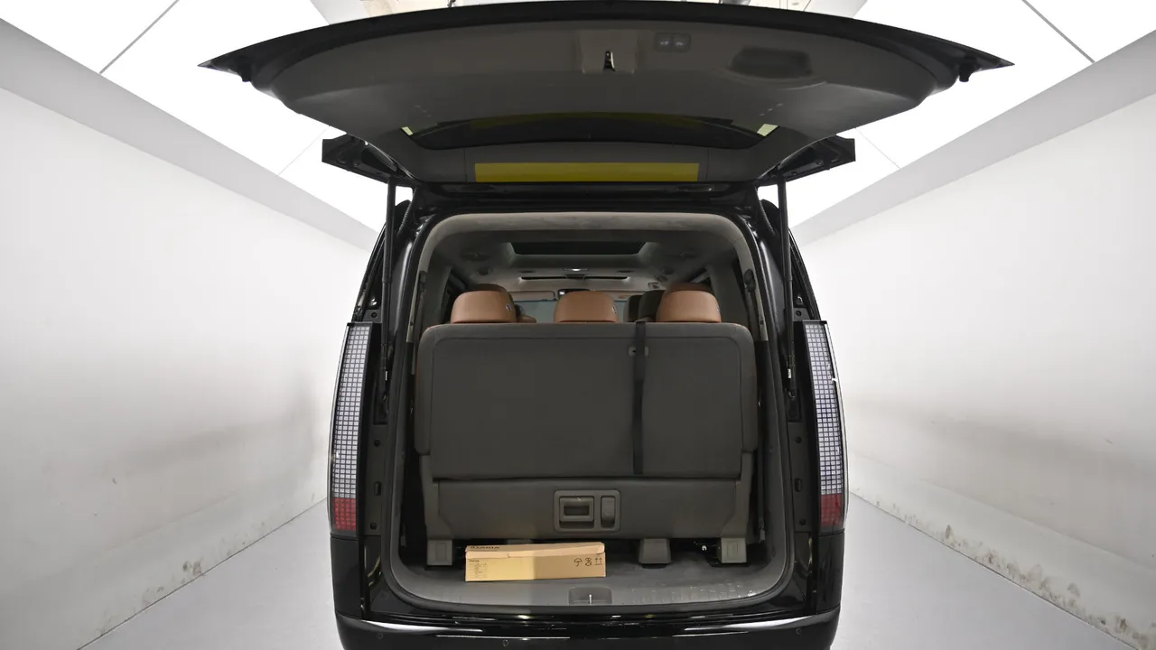 Hyundai Staria — miniaturë 19