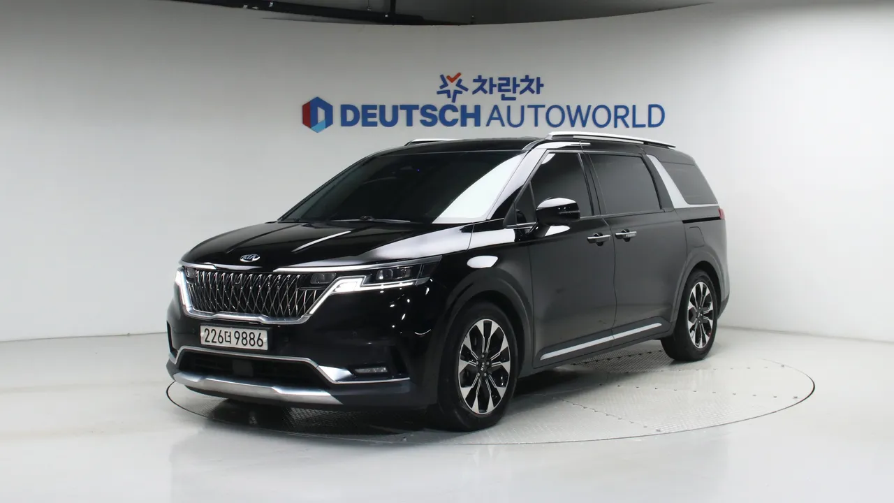 Kia Carnival 가솔린 9인승 시그니처 — foto 1