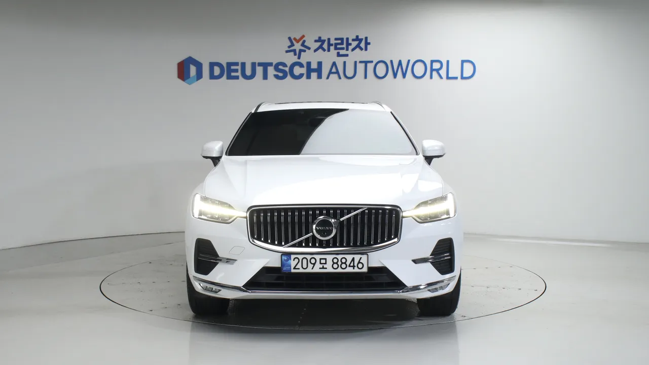 Volvo XC60 2nd Generation B6 Ultimate Bright