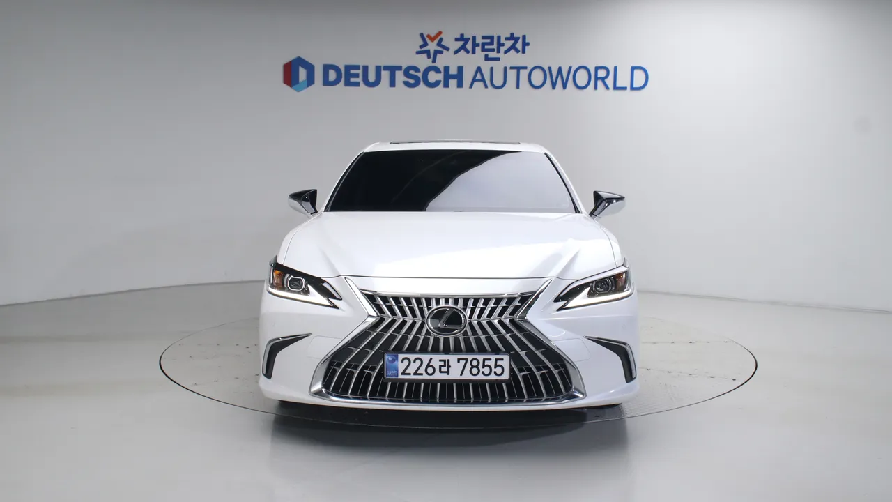Lexus ES — miniaturë 3