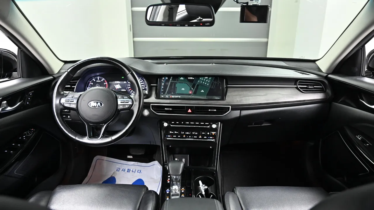Kia K7 — miniaturë 7