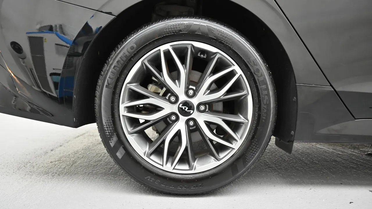 Kia K5 — miniaturë 5