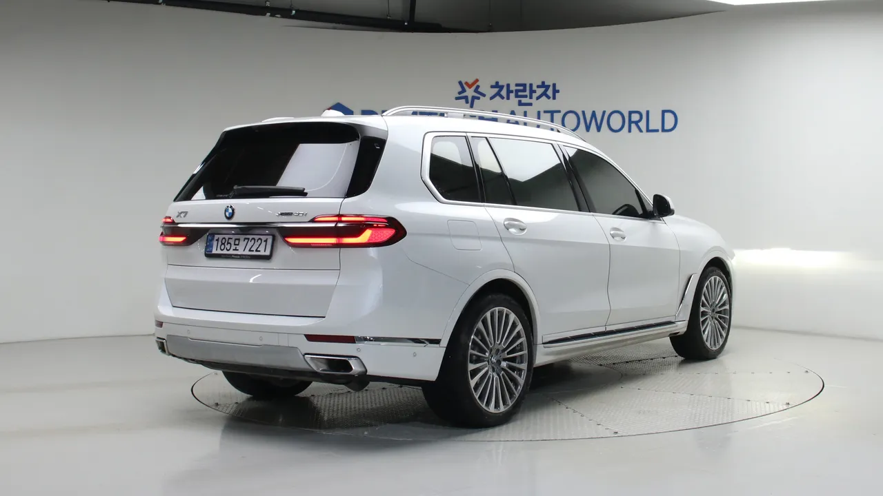 BMW X7 — miniaturë 2