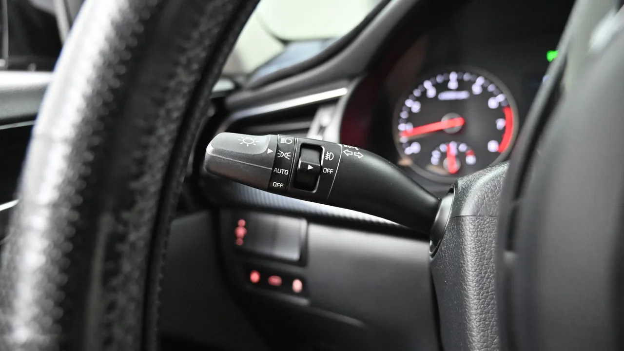 Kia K7 — miniaturë 26