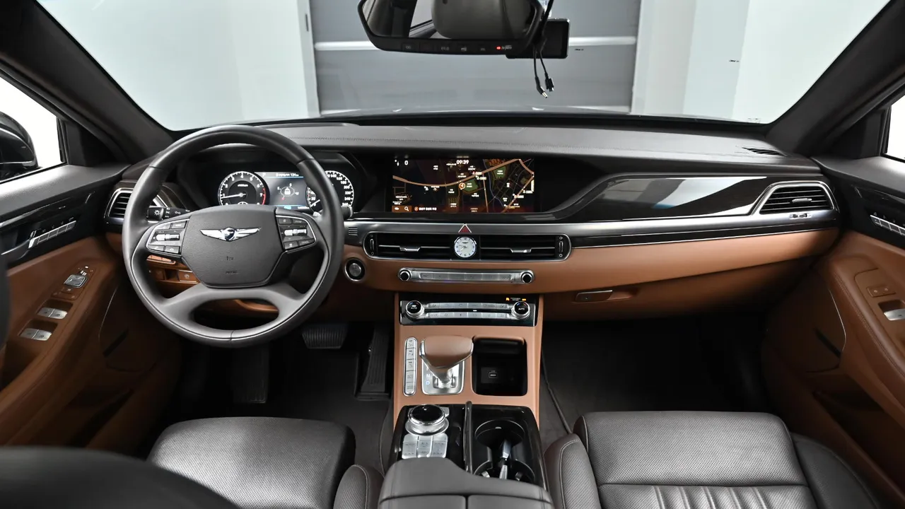 Genesis G90 — miniaturë 7