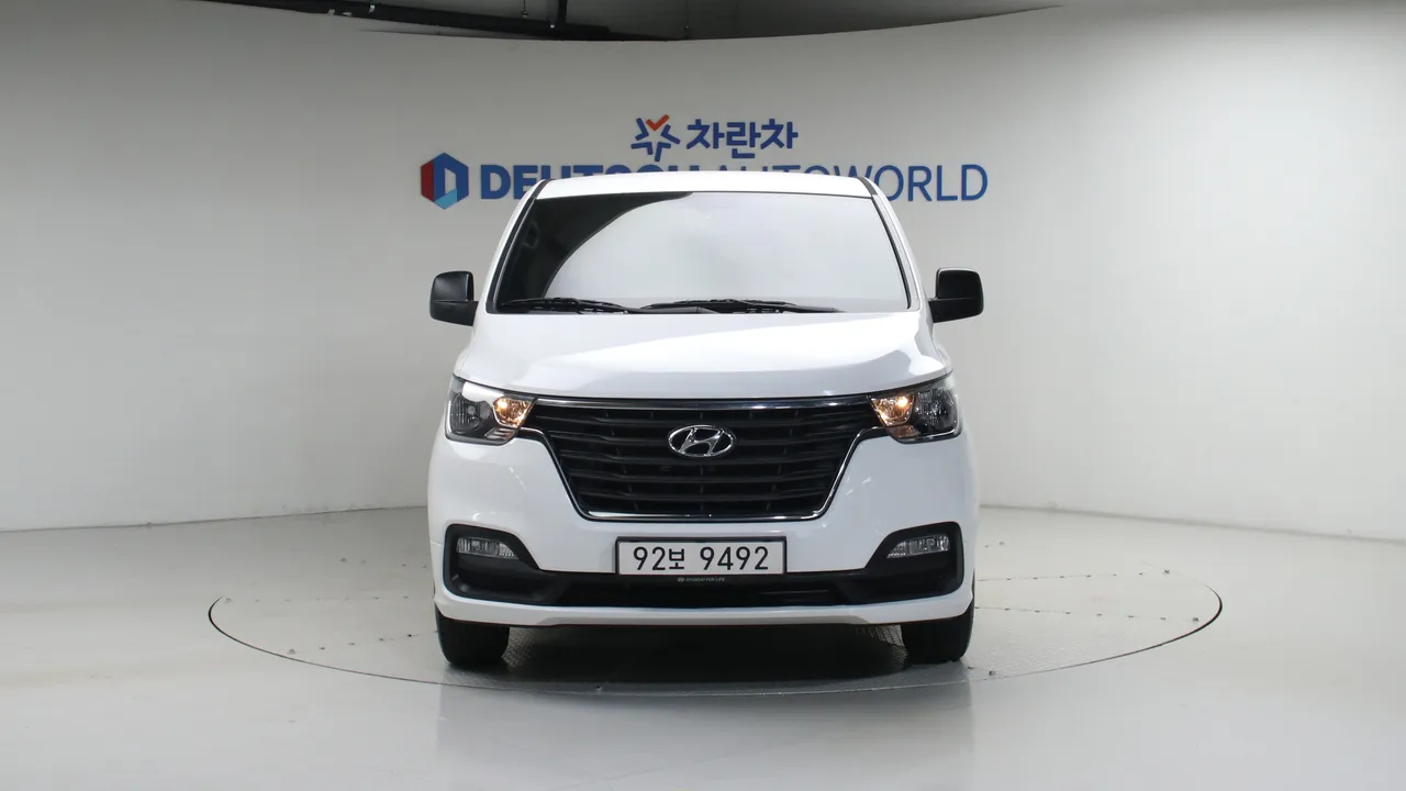 Hyundai Starex — miniaturë 3
