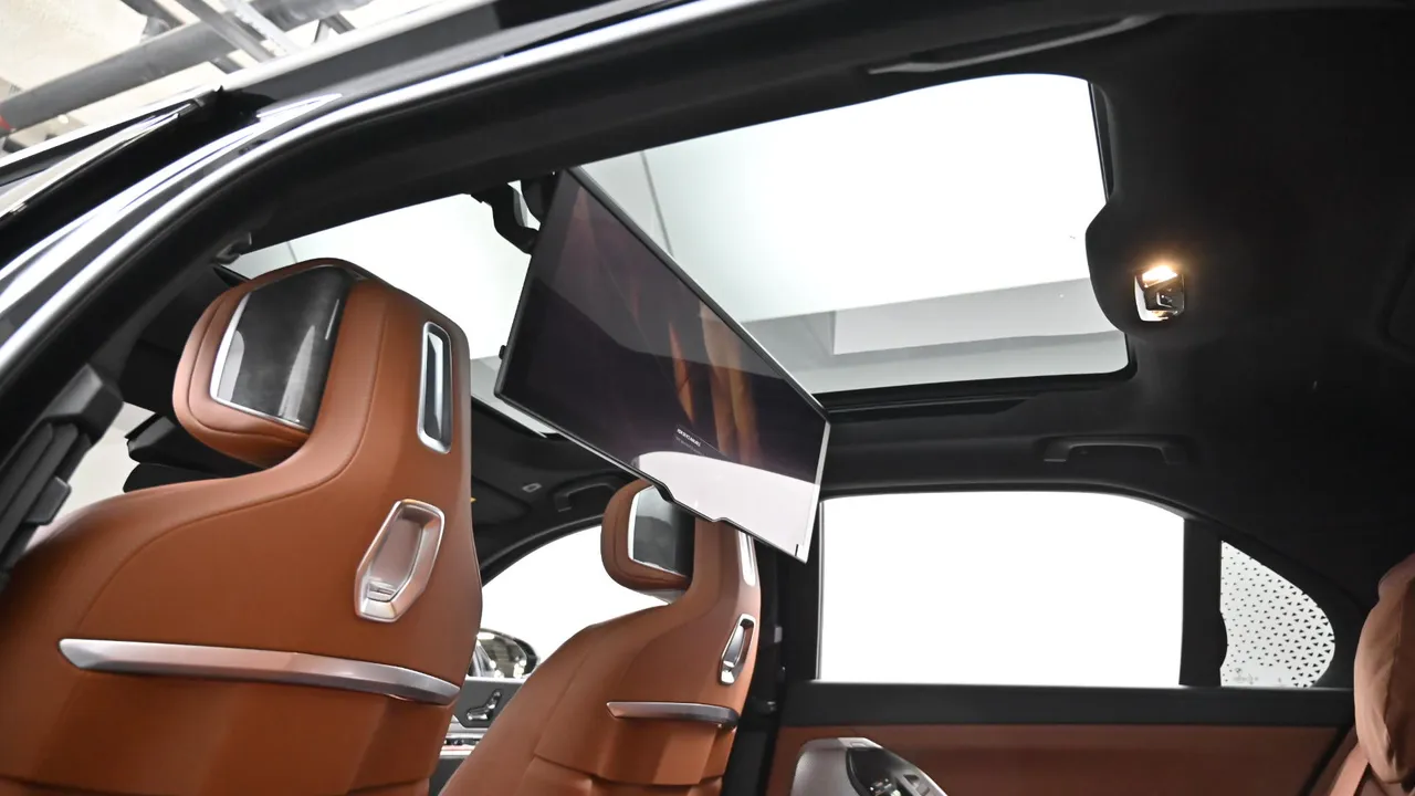 BMW 7er — miniaturë 19