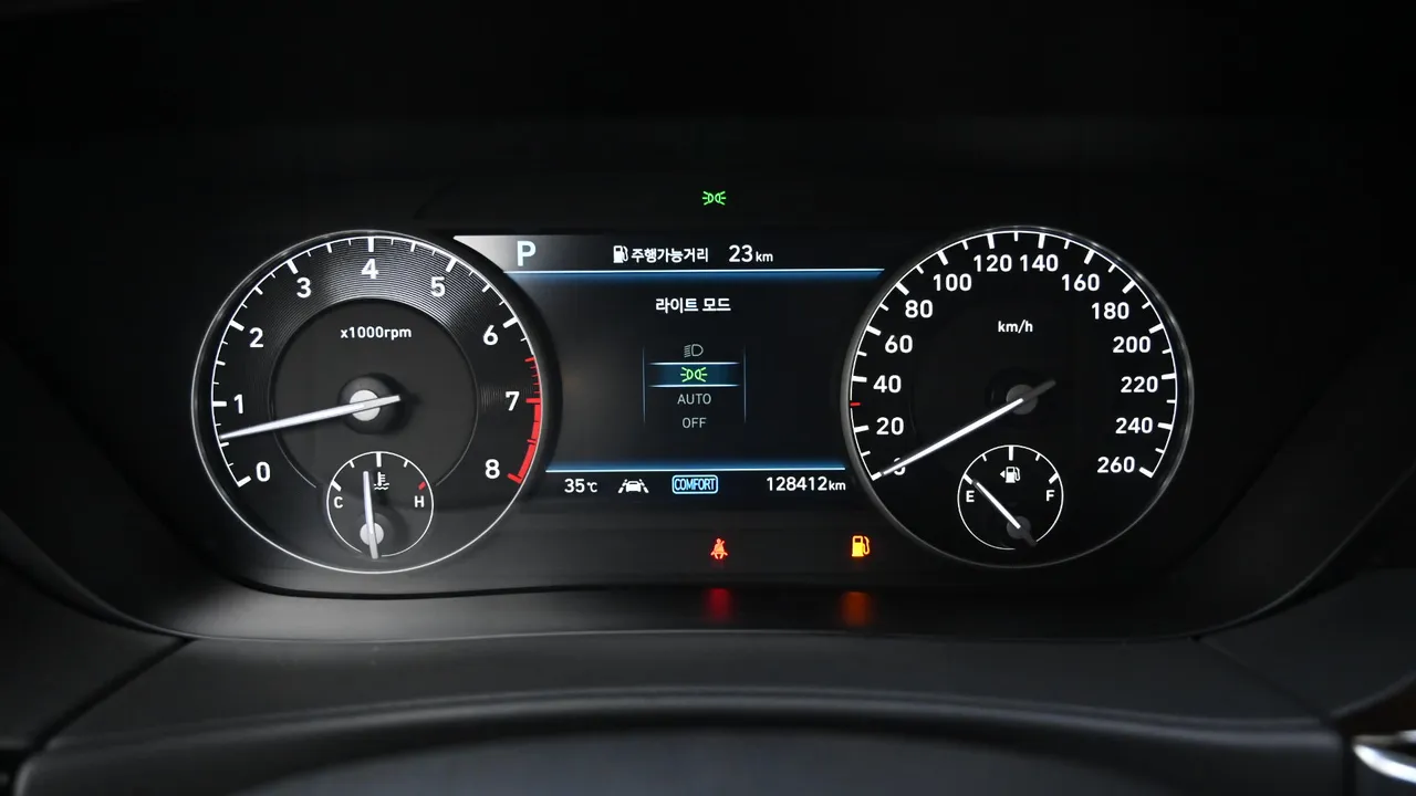 Genesis G90 — miniaturë 8