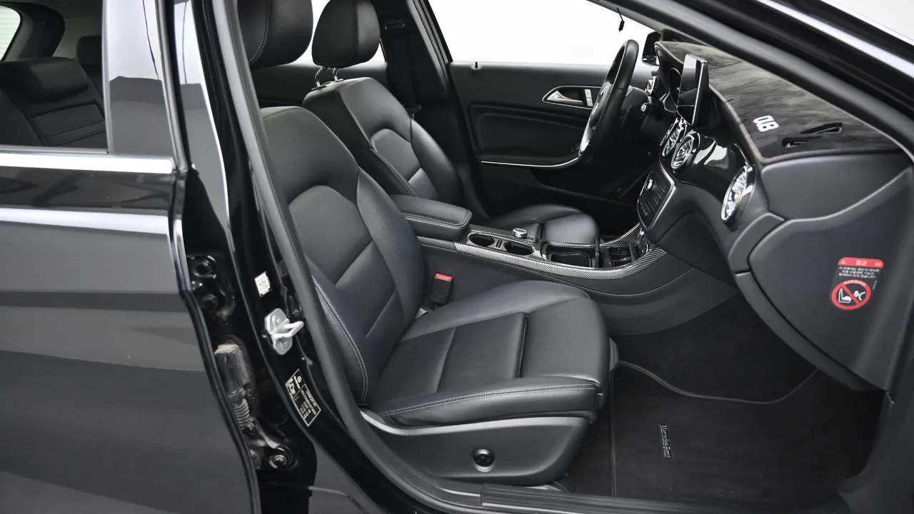 Мерседес ГЛА-Класс X156 GLA200d