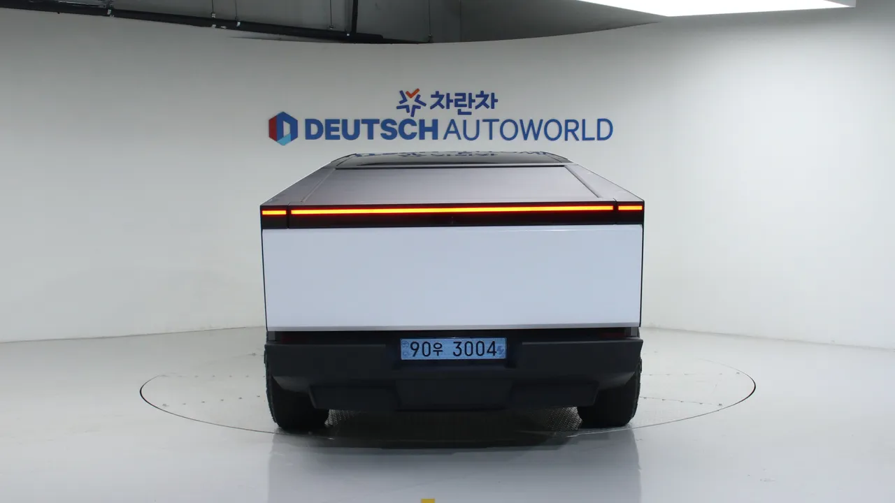 Tesla Cybertruck 123kWh AWD