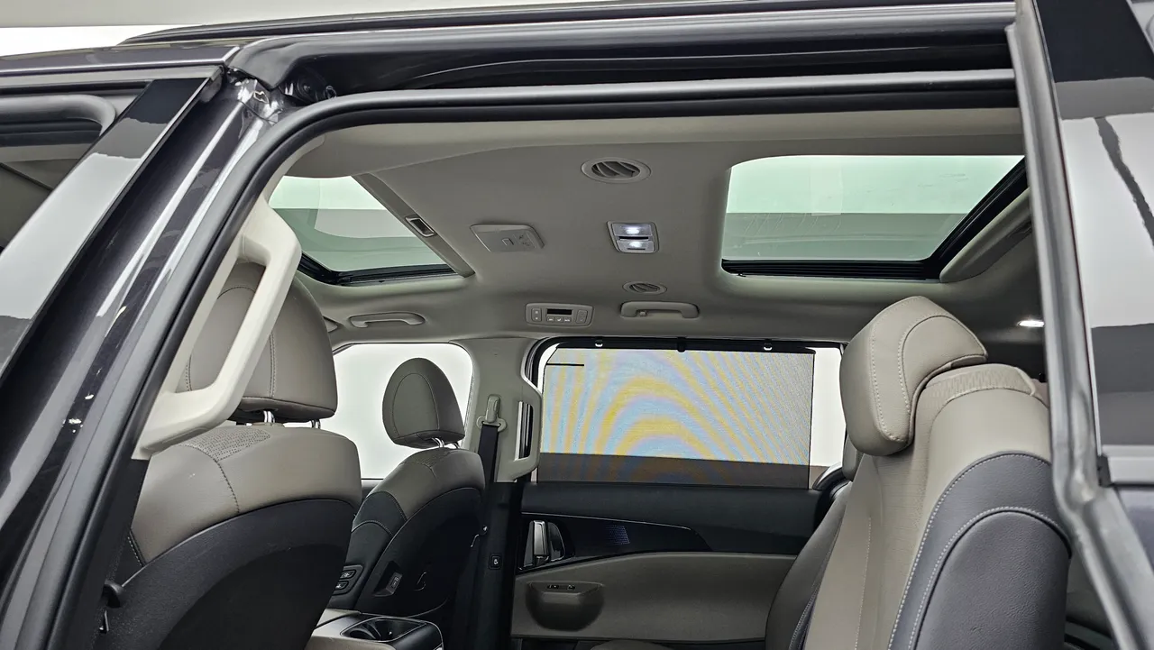 Kia Carnival — miniaturë 18