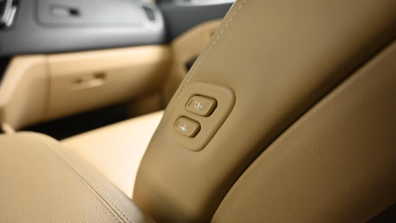 Kia Carnival — miniaturë 44
