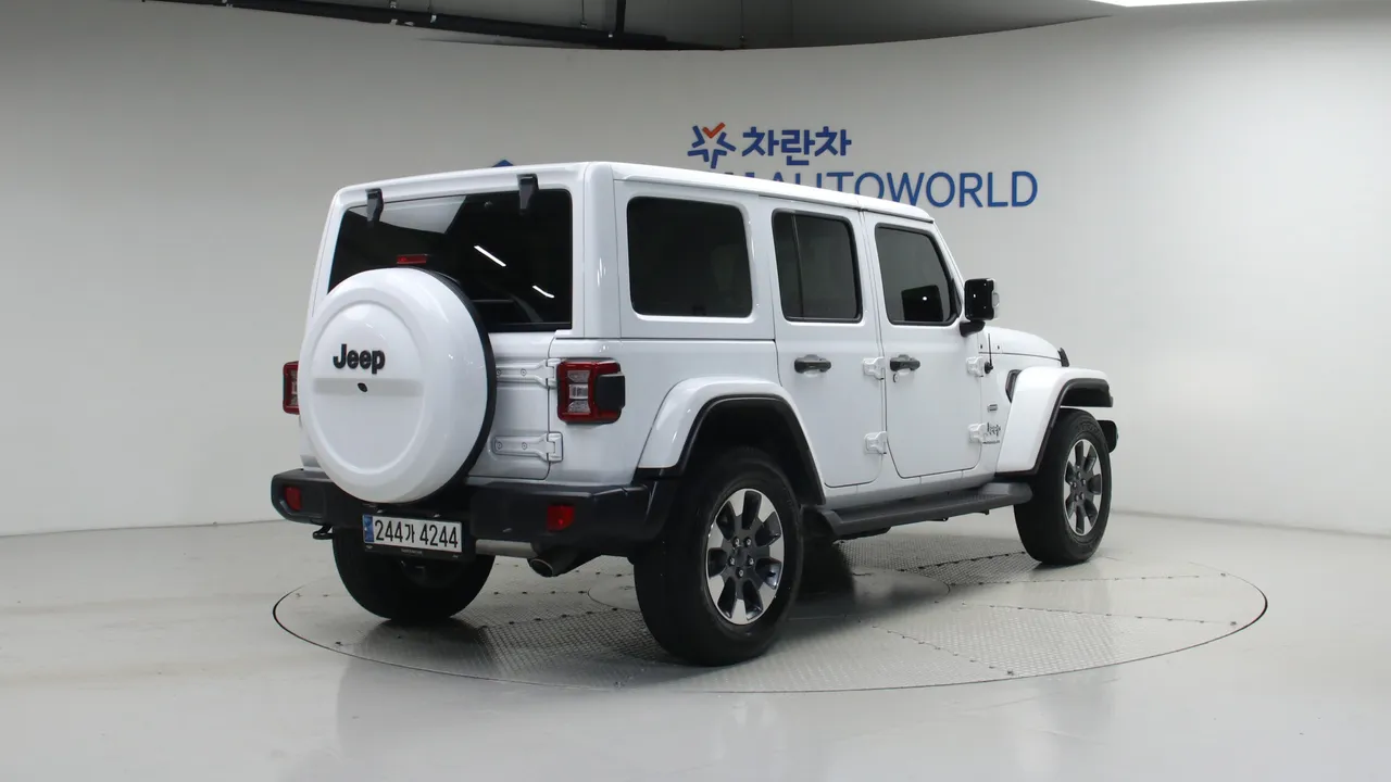 Jeep Wrangler — miniaturë 2