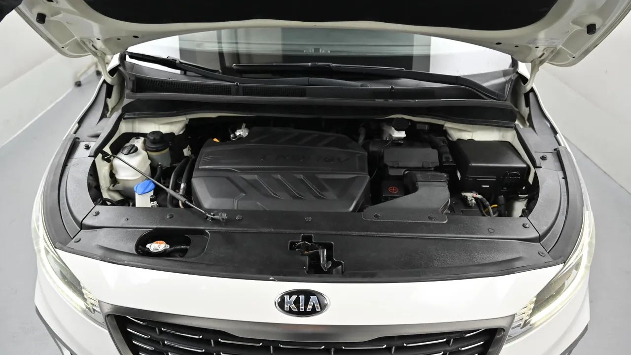 Kia Carnival — miniaturë 6
