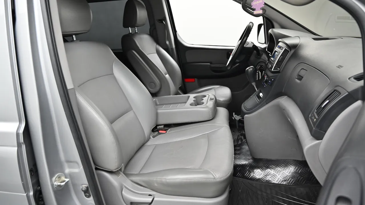 Hyundai Starex — miniaturë 10