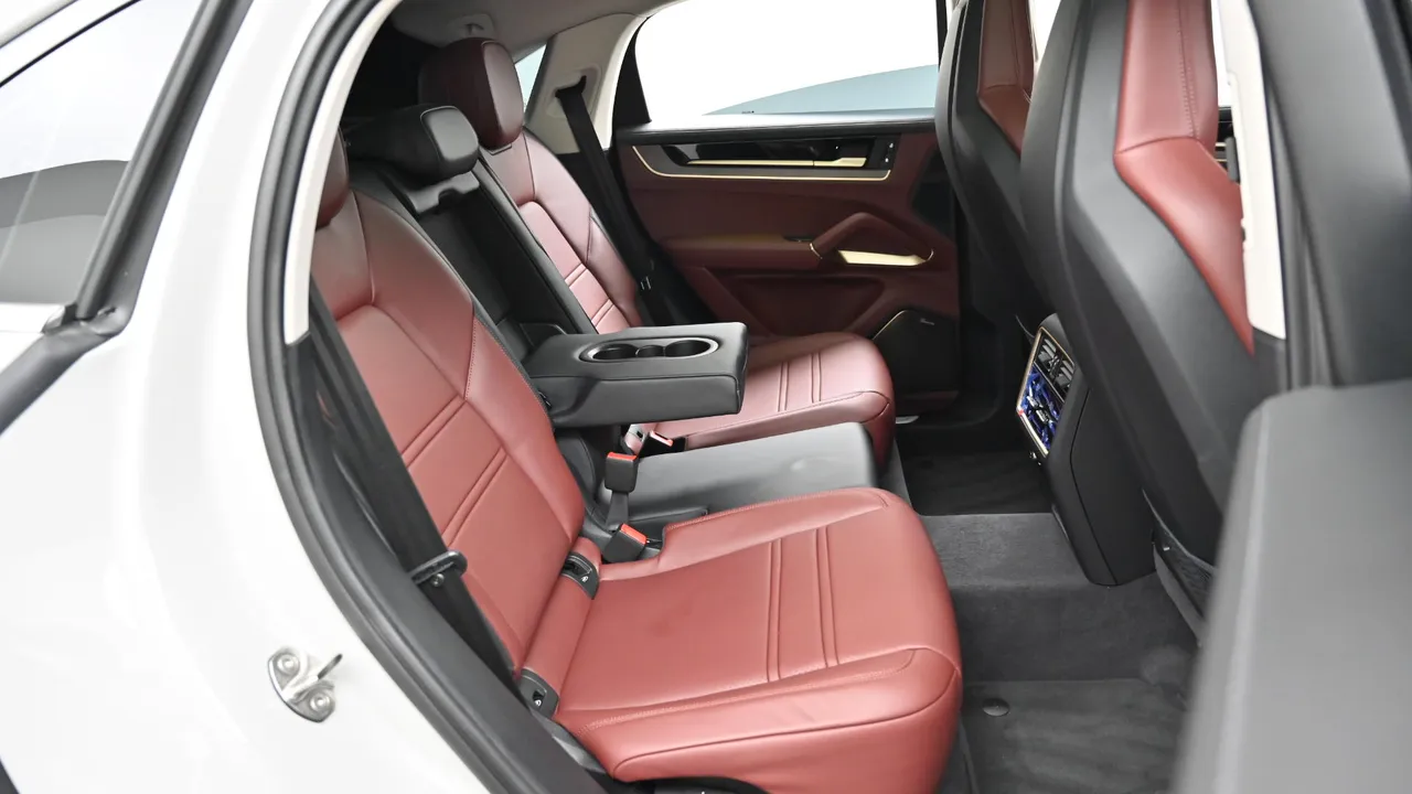 Porsche Cayenne — miniaturë 21