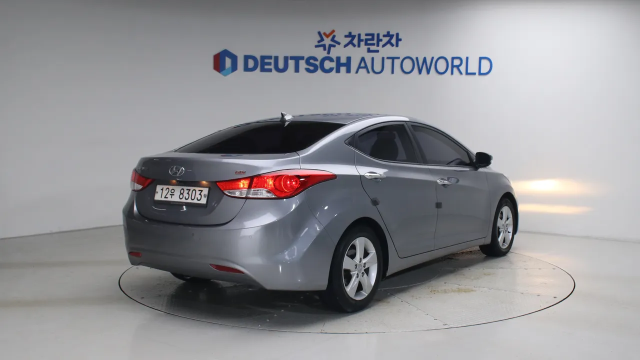 Hyundai Avante — miniaturë 2