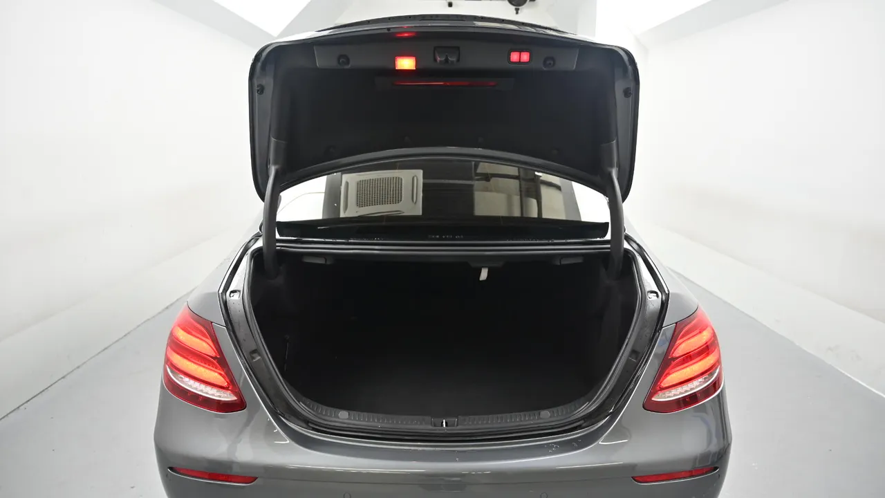 Mercedes-Benz E-klasse — miniaturë 19