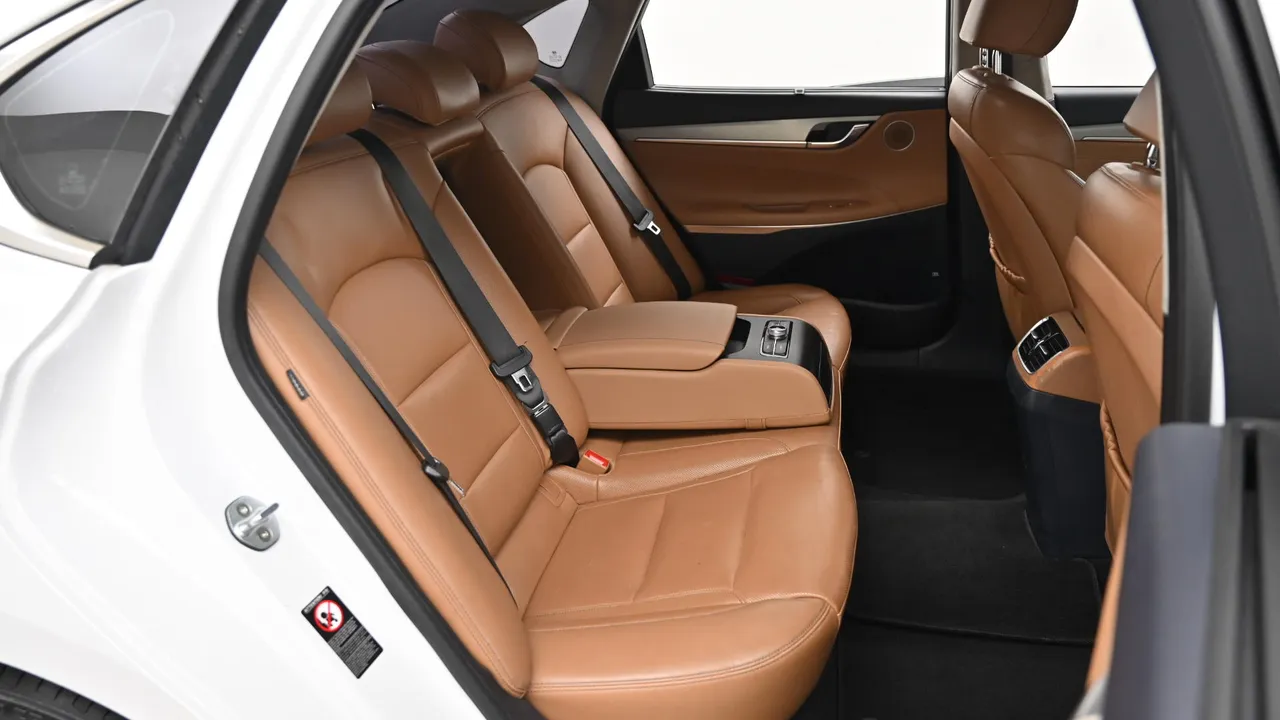 Hyundai Grandeur — miniaturë 12
