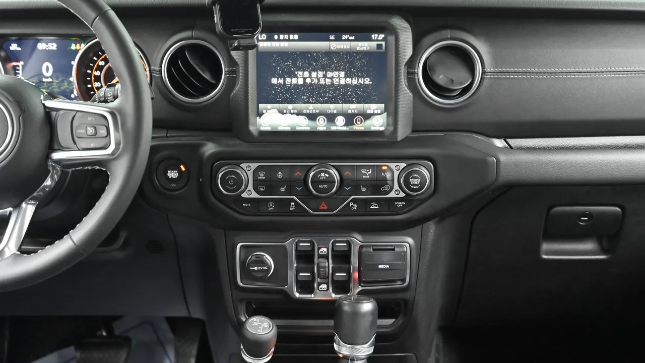 Jeep Wrangler — miniaturë 14