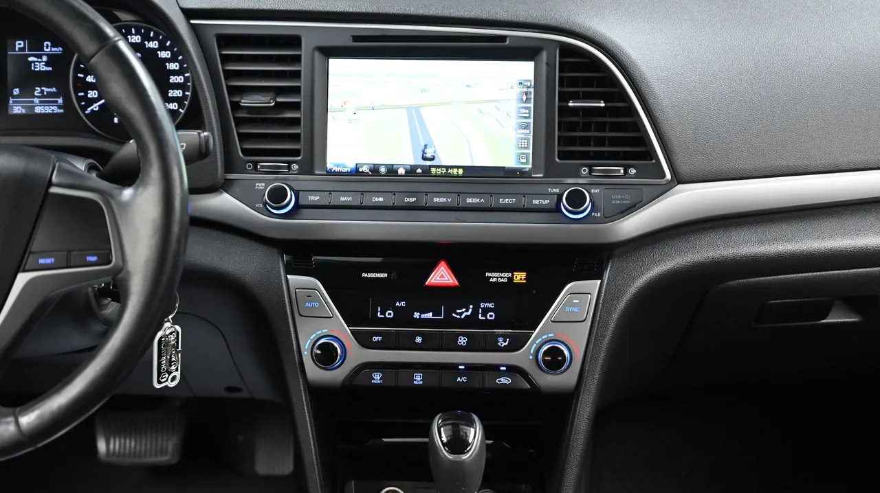 Hyundai Avante — miniaturë 14