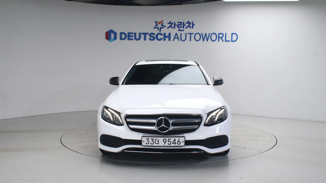 Mercedes-Benz E-klasse — miniaturë 3