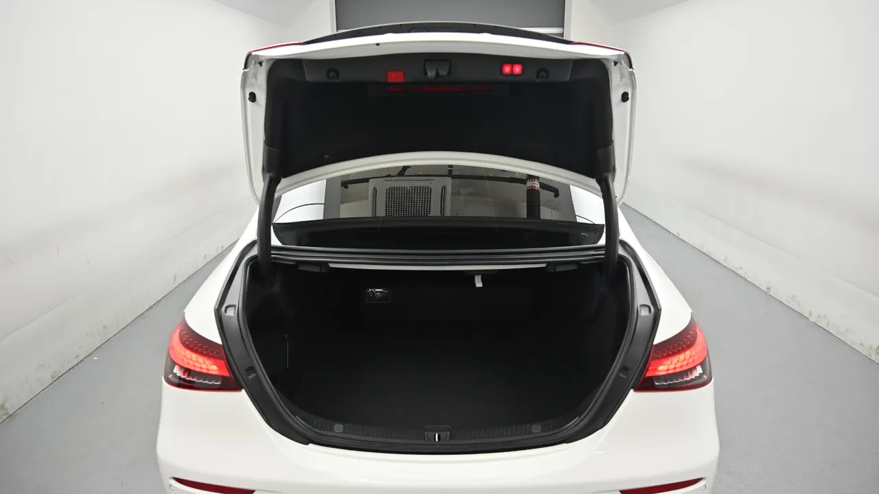 Mercedes-Benz E-klasse — miniaturë 19