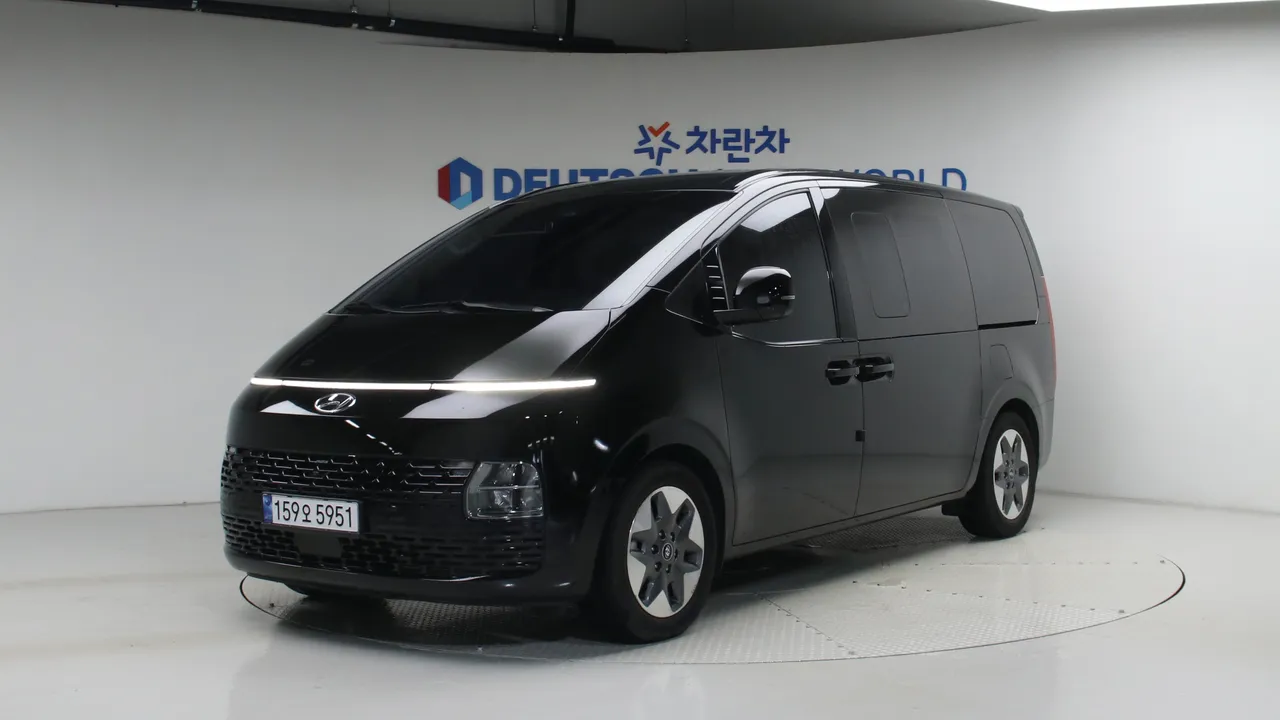 Hyundai Staria LPG 3.5 2WD 투어러 9인승 모던 — foto 1