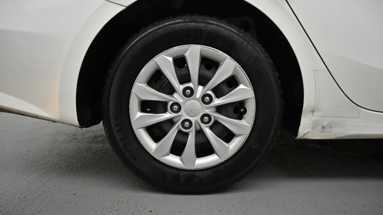 Kia K3 — miniaturë 5